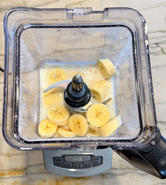 Add wet ingredients: Eggs, bananas, milk and vanilla extract. Blend until thoroughly combined.