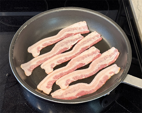 Heat a large skillet over medium-high heat and cook the chopped bacon until browned and crispy, about 5-7 minutes. Place the cooked bacon on a paper towel-lined plate. Set aside to cool.