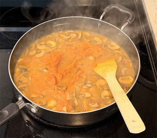 Once the broth is boiling, cook and stir for 2 minutes, or until the broth begins to thicken. 