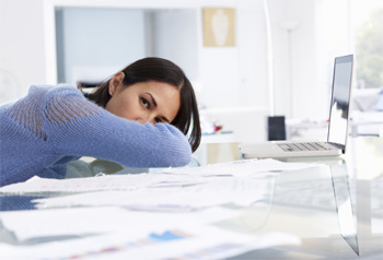 A messy desk can distract you. 